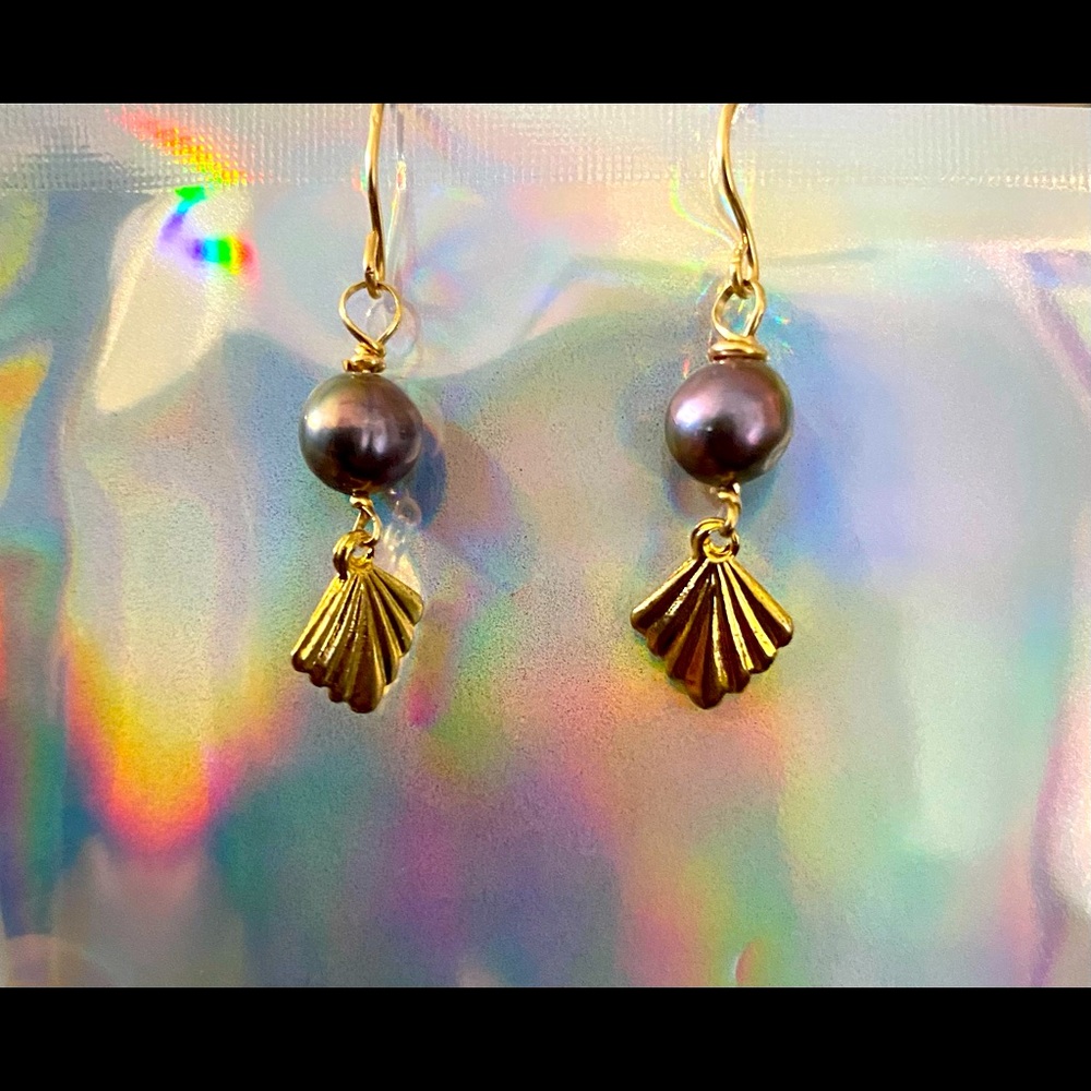 14k gold filled freshwater pearl earrings